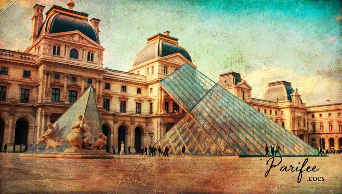 Bateau-Mouche Guide Rewrites Seine Commentary to Include Royal Traitor Feud Between Bridges