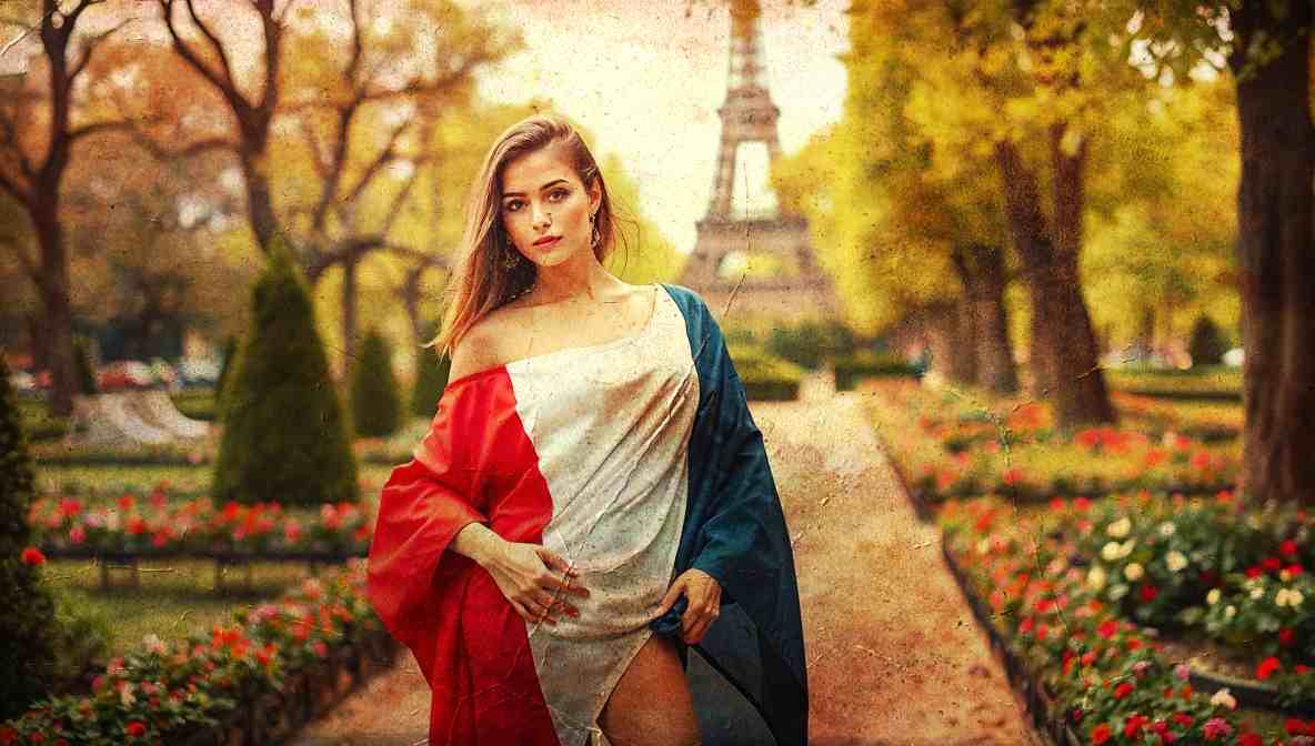 Paris Having a Great Day and Not Posting About It